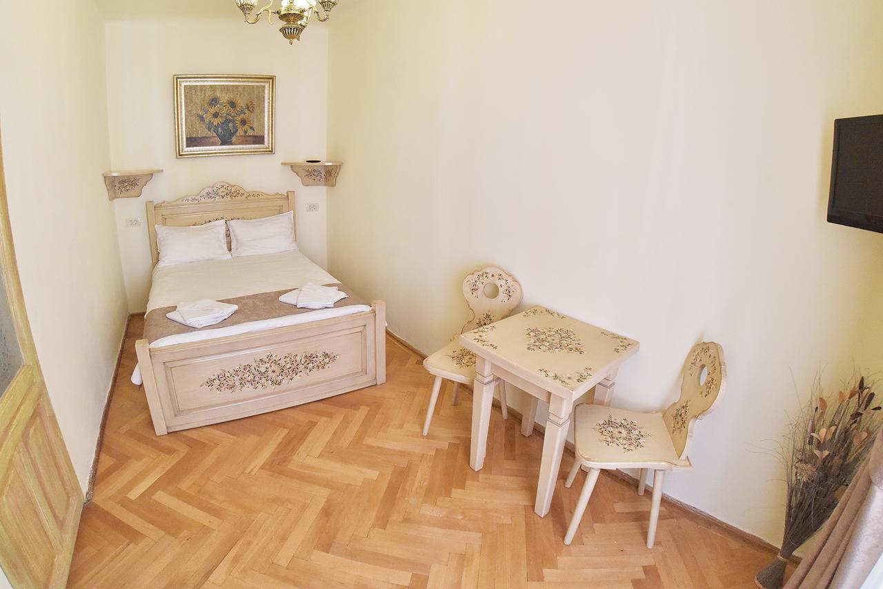 La Maisonnette Брашов Экстерьер фото