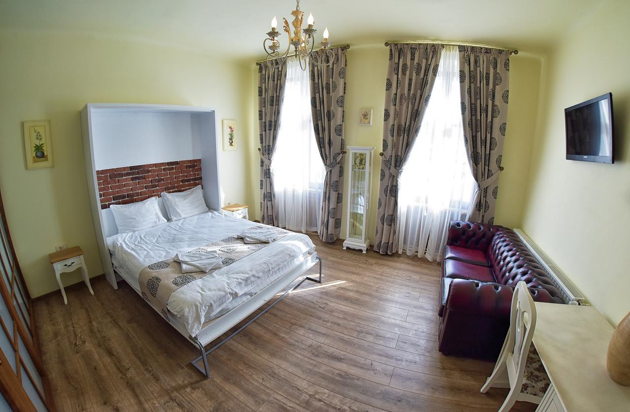 La Maisonnette Брашов Экстерьер фото