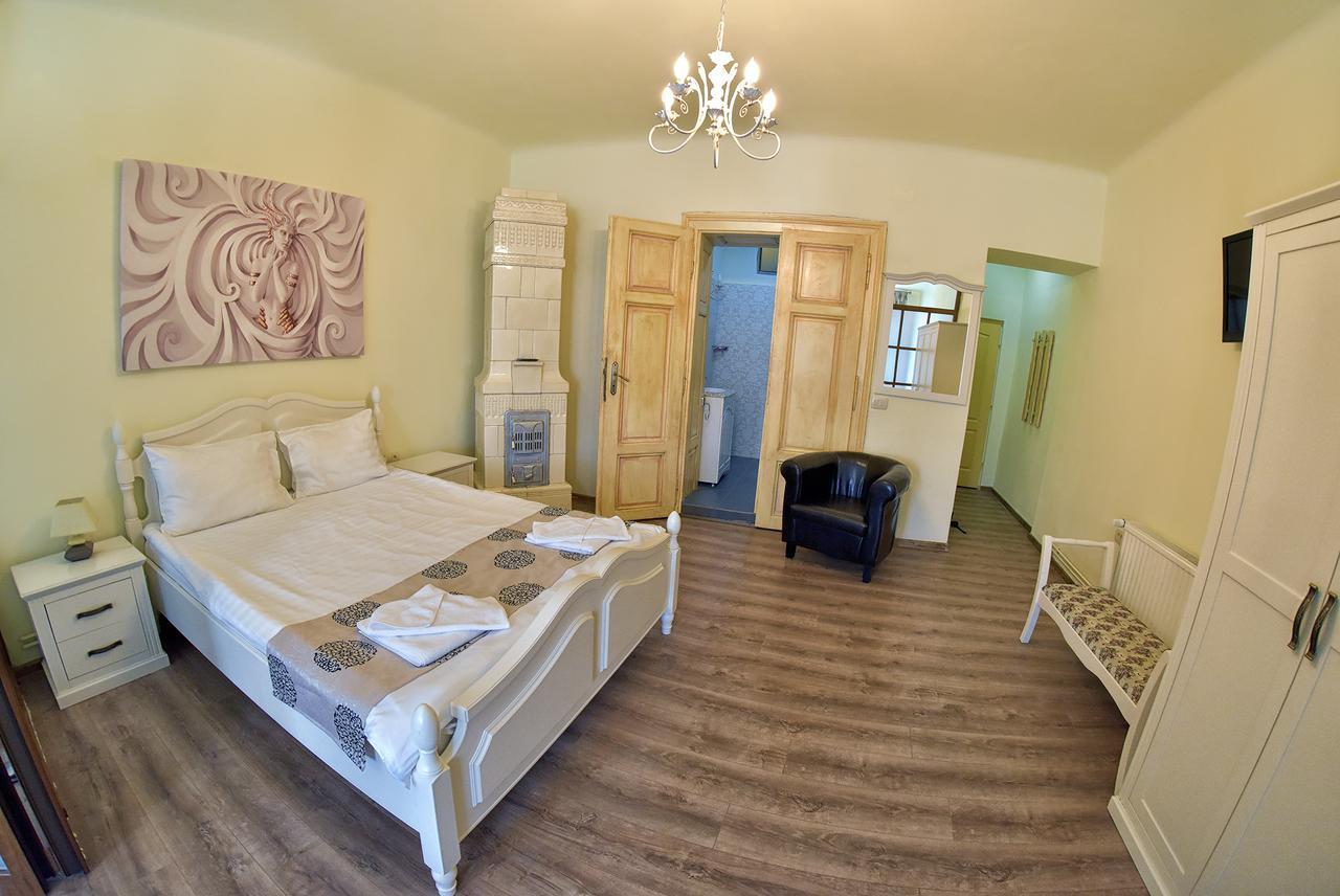 La Maisonnette Брашов Экстерьер фото